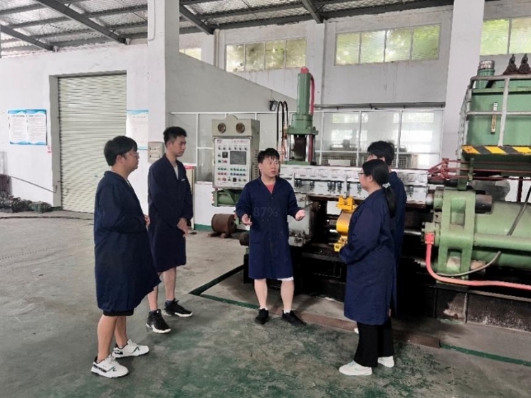 完美网页版学子李德华:在潜心科研中开出人生绚丽之花