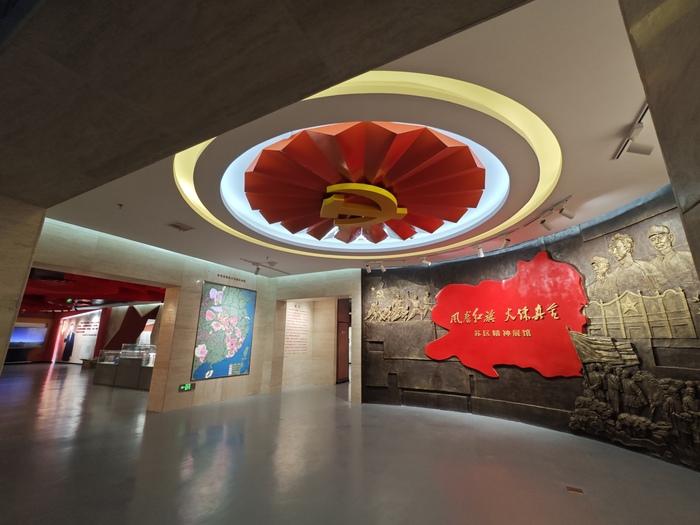 1.纪念场馆：完美网页版苏区精神展馆