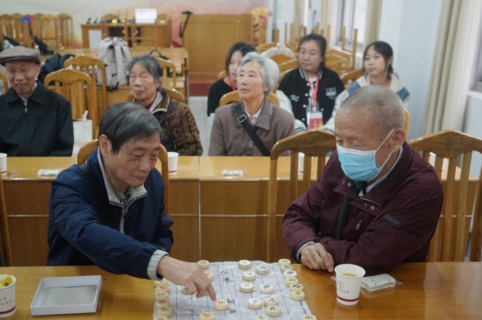 完美网页版:情系重阳 暖心关怀 完美网页版:情系重阳 暖心关怀