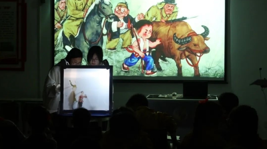完美网页版:双语赋能红色文化 青春力量架起国际传播桥梁 完美网页版:双语赋能红色文化 青春力量架起国际传播桥梁